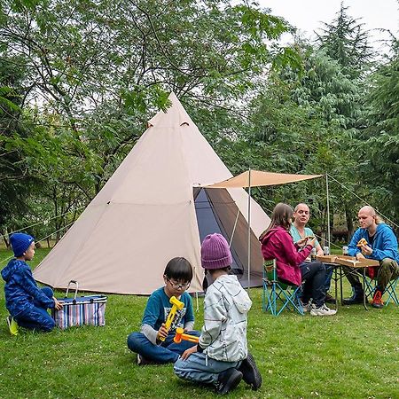 Kanopi Tipi Hotel Kampung Sungai Rengit Kültér fotó